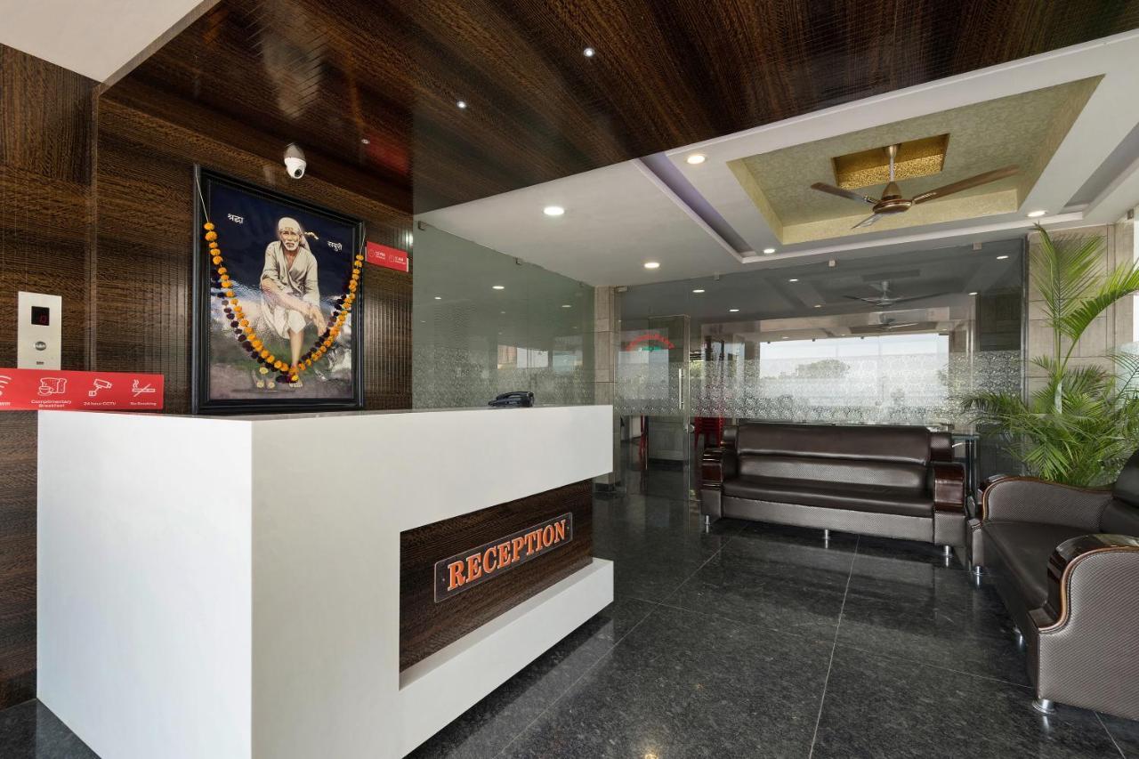 Oyo Flagship 19196 Shree Sai Niladri Residency เชอร์ดี ภายนอก รูปภาพ